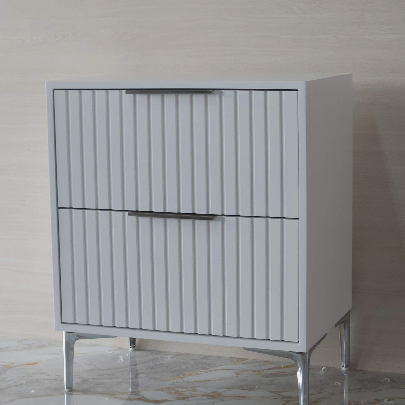 Sprayed Pedestal - White